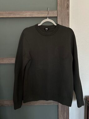 Uniqlo | Men's Dark Gray LS Sweater-Size M